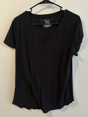 No Boundaries Black V-Neck Tee XL (15-17) Short Sleeve Basic Top